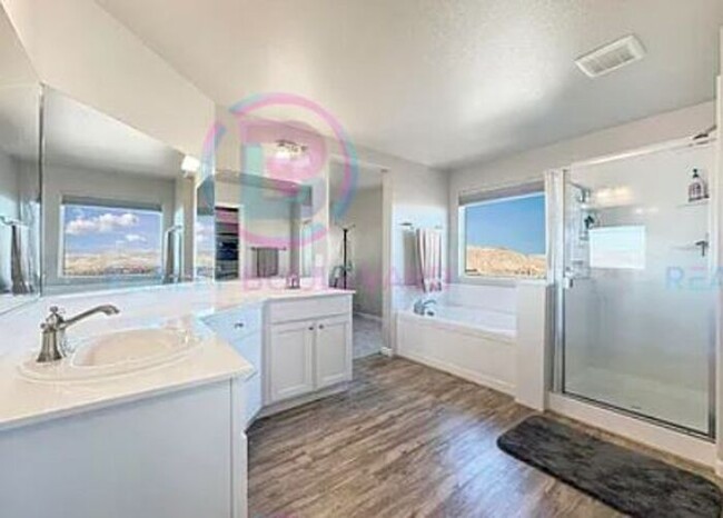 Building Photo - Modern 3-Story Home with Breathtaking Moun...