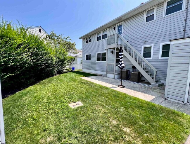 Building Photo - 7007 Ventnor Gardens Plaza