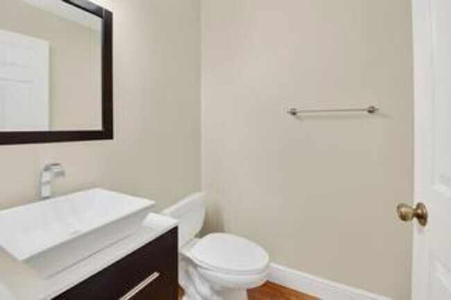 Building Photo - 20951 Via Alamanda