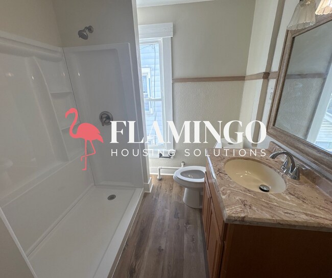 Building Photo - Newly Remodeled 3BR/2BA Home with Central Air & 2-Car Garage on Wayne Ave