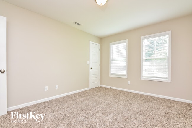 Building Photo - 6188 Leverett Dr