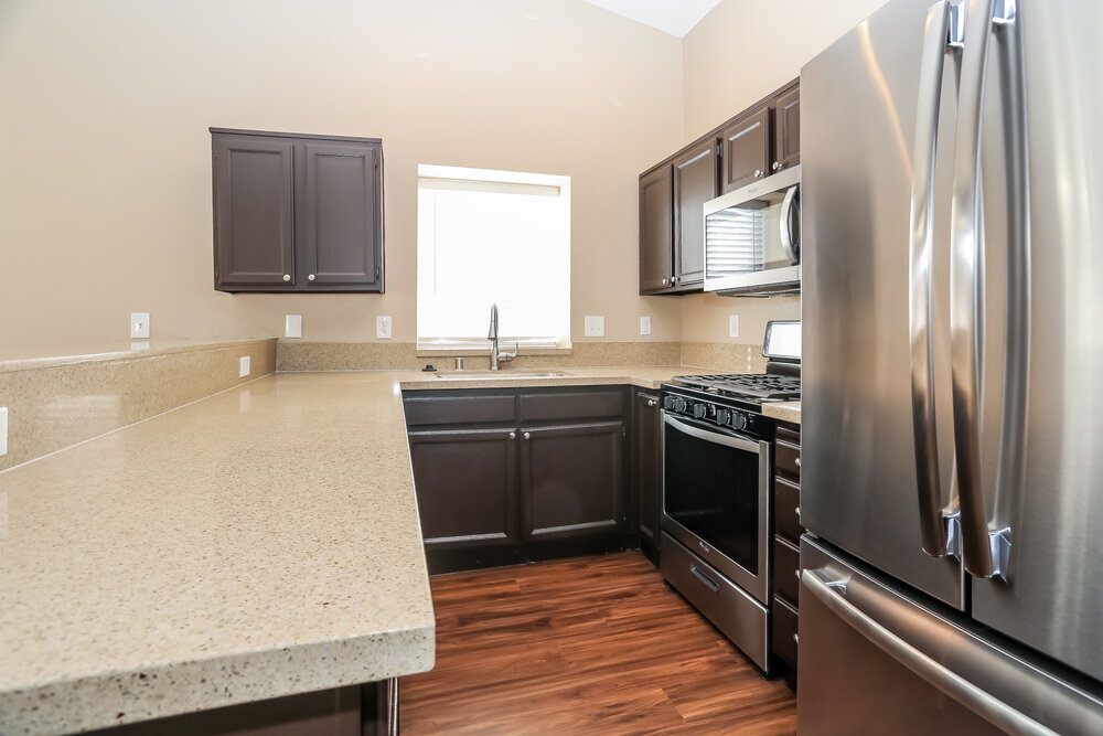 Building Photo - 925 Sunnyfield Way