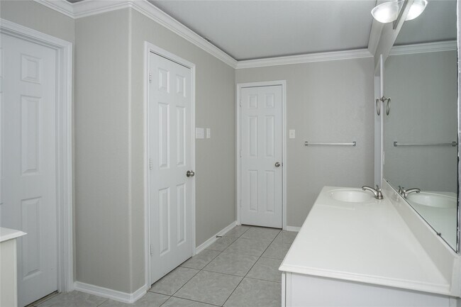 Building Photo - 2535 Elm Crossing Trail