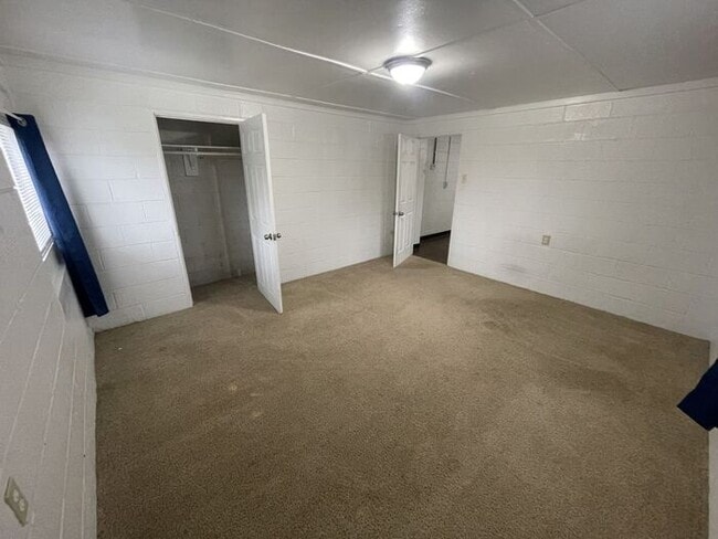 Building Photo - Duplex for rent