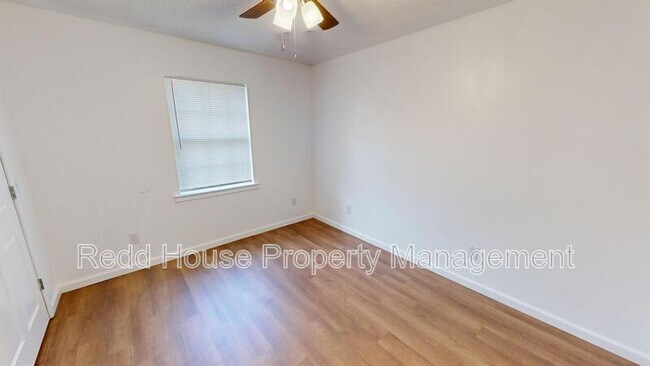 Building Photo - 213 Damascus Rd