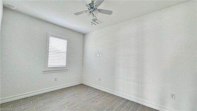Building Photo - 43773 Sparrow Dr
