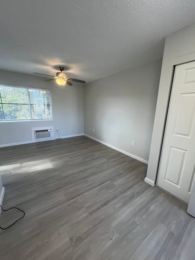 Building Photo - Excellent 1 Bedroom Mililani Mauka Townhouse, AC, 2 Parking