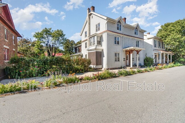 Building Photo - 149 N 2nd St