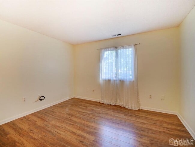 Building Photo - 1513 Ravens Crest Dr