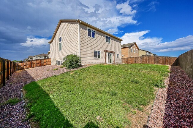 Building Photo - $2,395 - 3-Bed Home with Updated Features ...