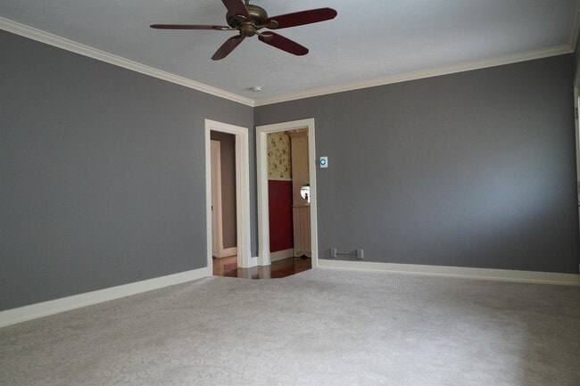 Building Photo - 2721 W Cassia St