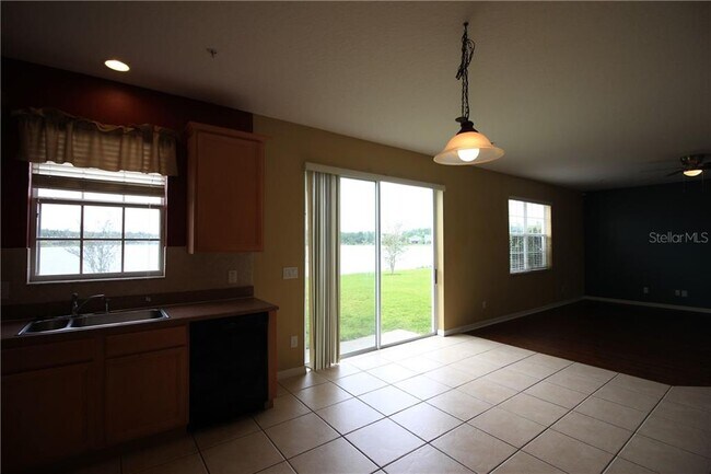 Building Photo - 9707 Lake District Ln