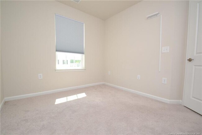 Building Photo - 1006 Romeria Dr