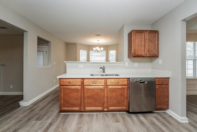 Building Photo - 1452 Shelnut Ct