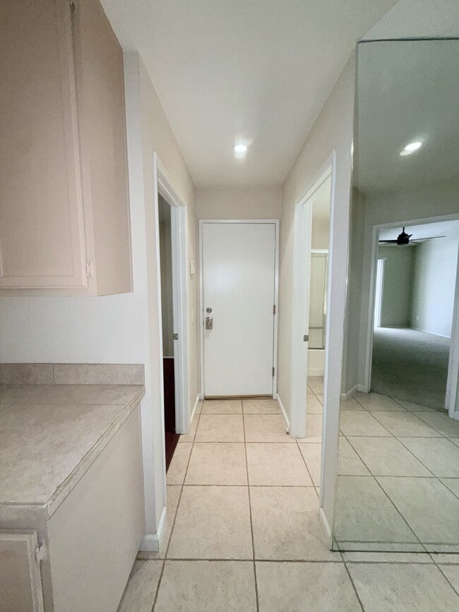 Building Photo - 3-Bedroom Home, Large backyard  & Pets Welcome