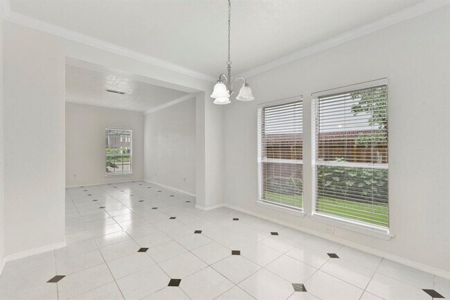 Building Photo - 13902 Danton Falls Dr
