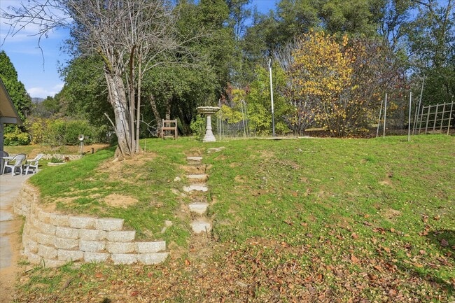 Building Photo - 43379 Leach Rd