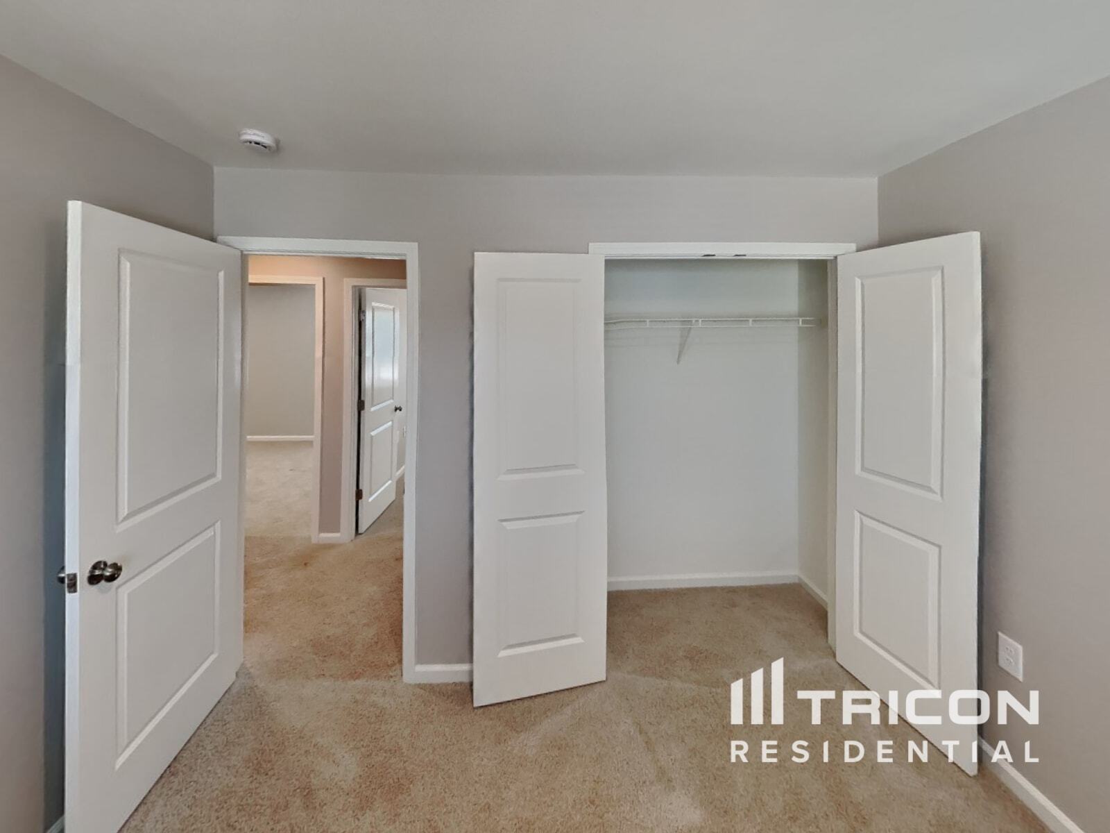 Building Photo - 3079 Stauton Dr