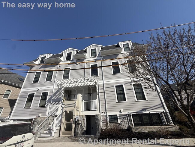 Building Photo - 24 Rush St