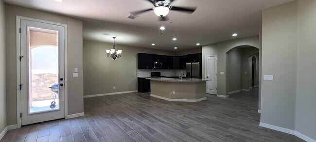 Building Photo - 3540 Essence St