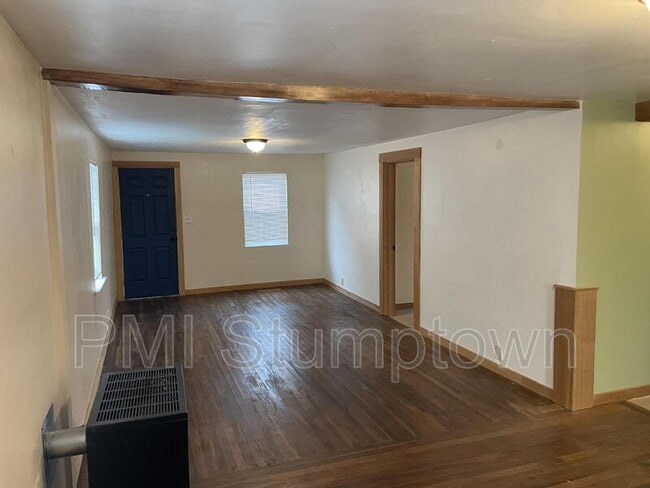 Building Photo - 6016 NE Alberta St