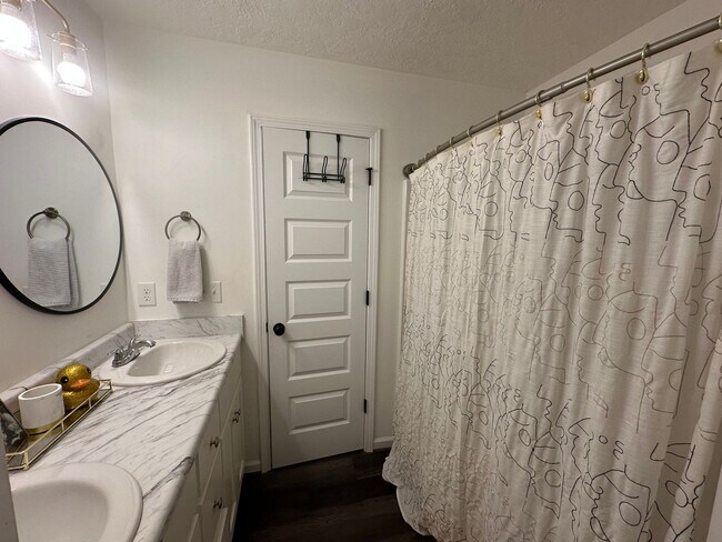 Building Photo - Jacksonville Rental!