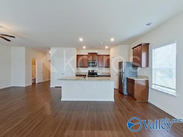 Building Photo - 1114 Freedom Pkwy