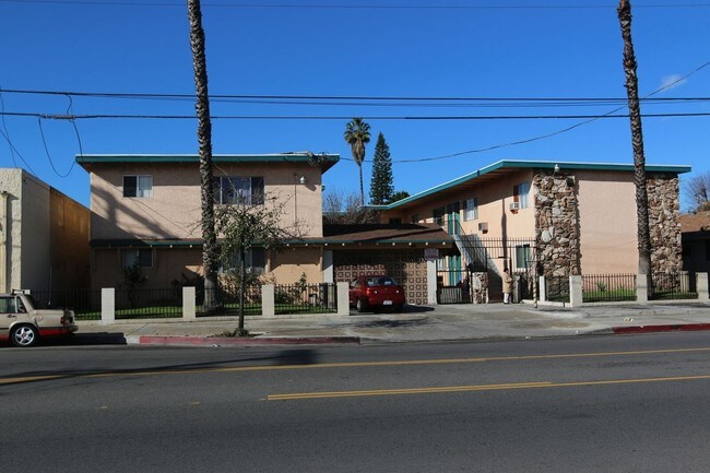 Building Photo - 6415 Fulton Ave