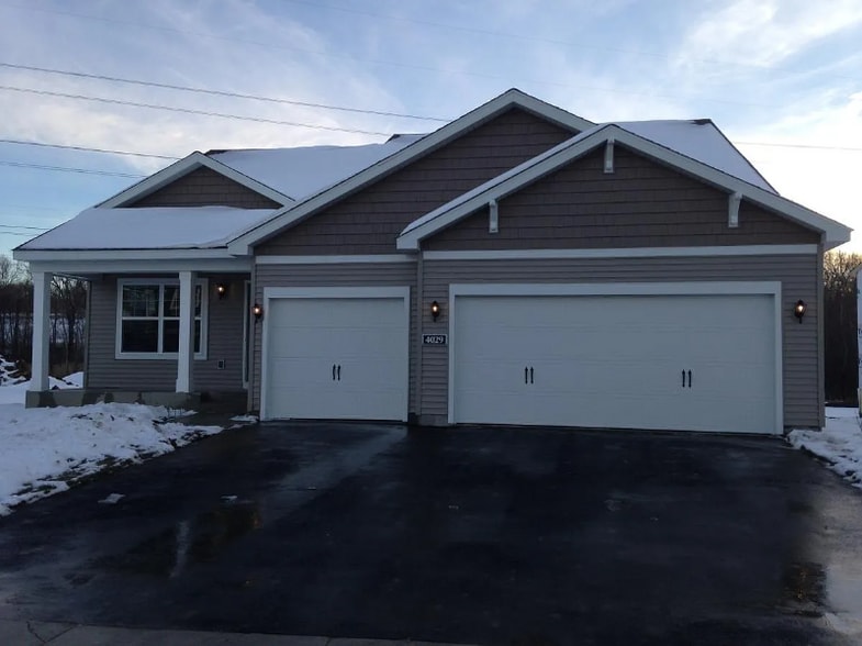 Primary Photo - 4029 127th Trail