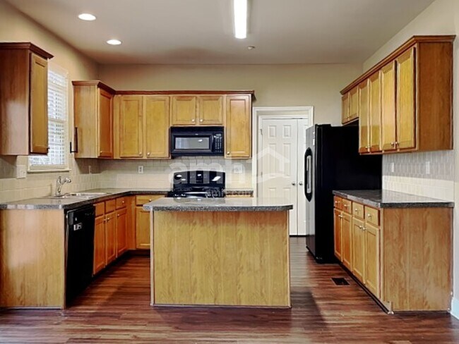 Building Photo - 393 Cherry Tree Ln