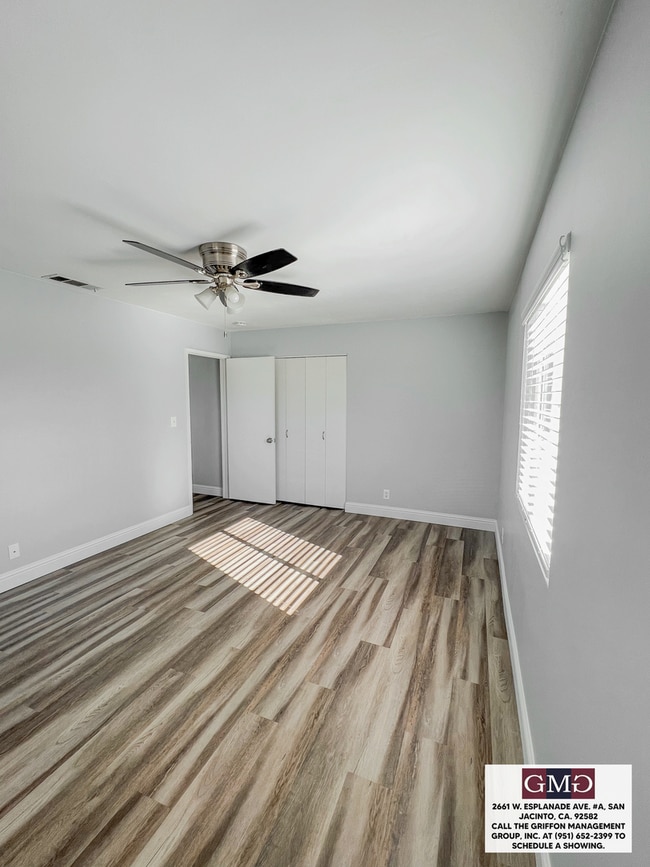 Building Photo - 3 Bedroom, 2 Bathroom House w/ Bonus Rooms...