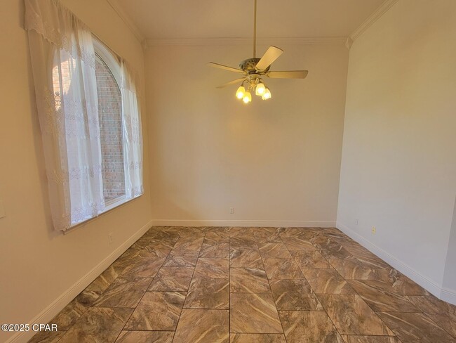 Building Photo - 7327 Rodgers Dr