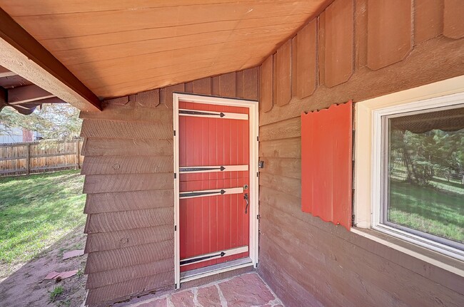 Building Photo - Great Home on Douglas Park, near Downtown ...