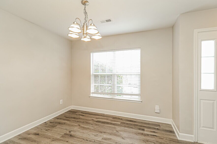 Building Photo - 248 Patrick Ave SW