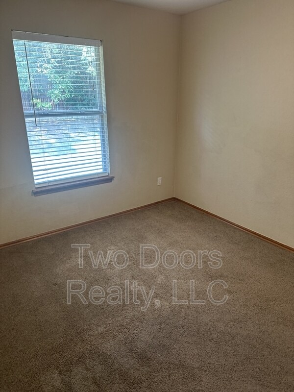 Building Photo - 15901 Big Cypress Dr