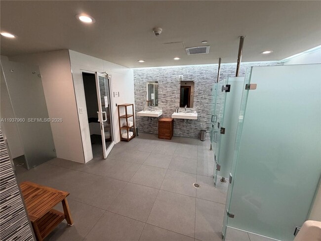 Building Photo - 400 Alton Rd