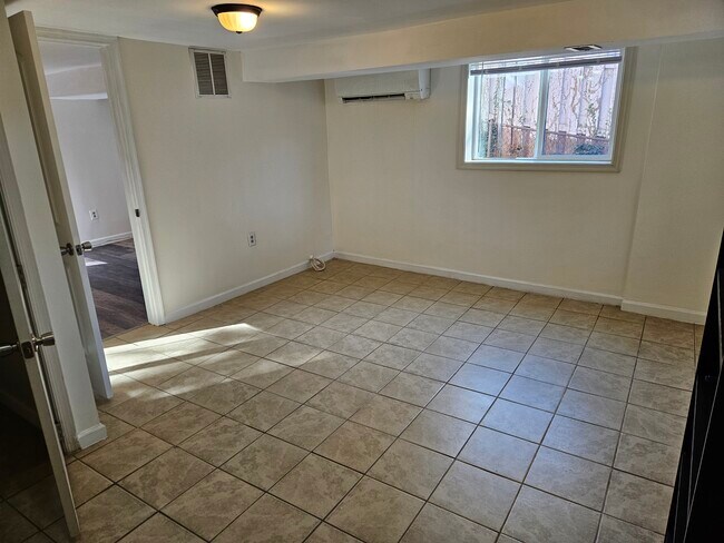 Building Photo - 2030 N Cleveland St