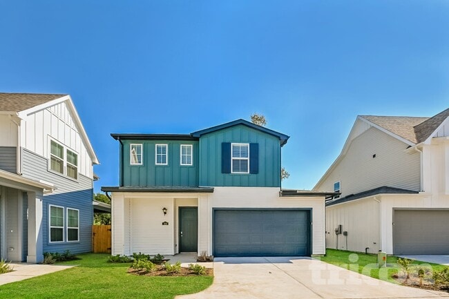 Building Photo - 9835 Willow Creek Commerce Dr
