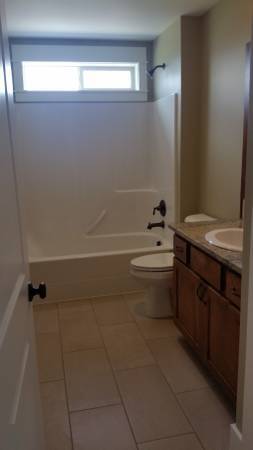 Building Photo - 25 Baldy Ct