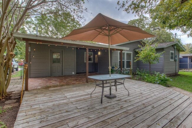 Building Photo - 7608 Delafield Ln