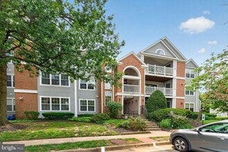 Building Photo - 6107 Wigmore Ln