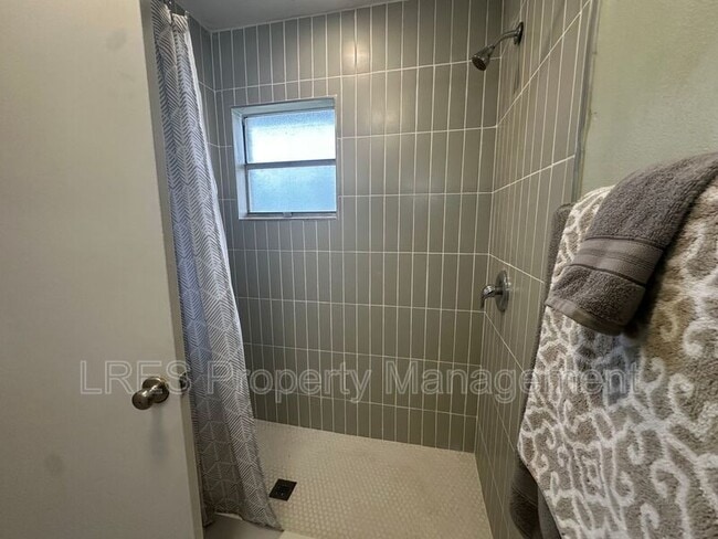 Building Photo - 10647 Deergrass Ln