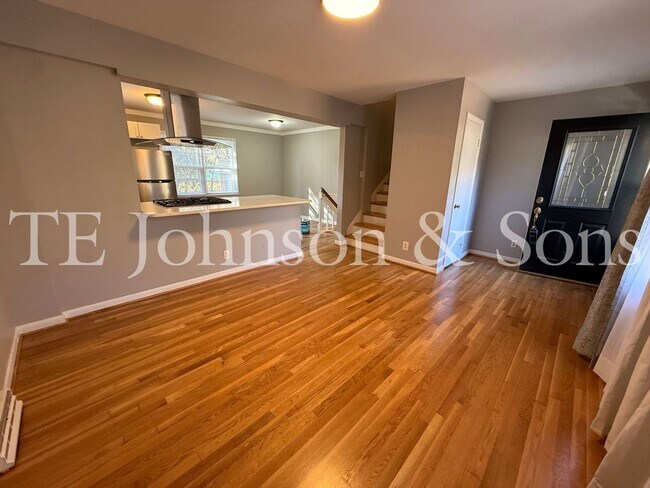 Building Photo - 3826 Barkwood Dr