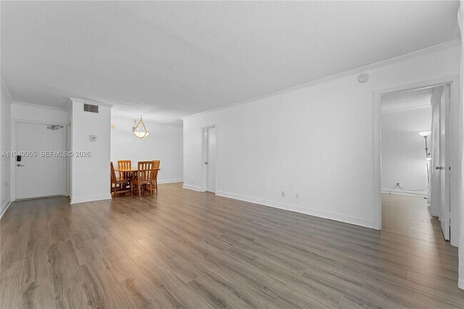 Building Photo - 2426 SE 17th St