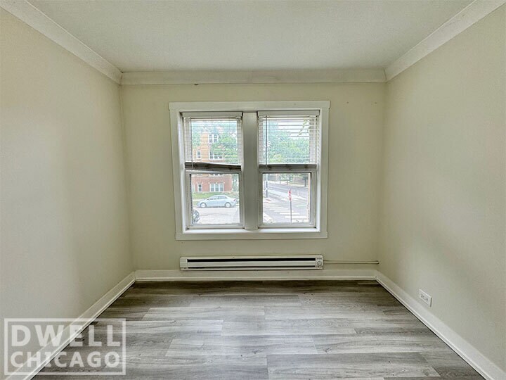 Building Photo - 4208 N Clark St