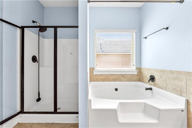 Building Photo - 5430 Breckinridge Ln