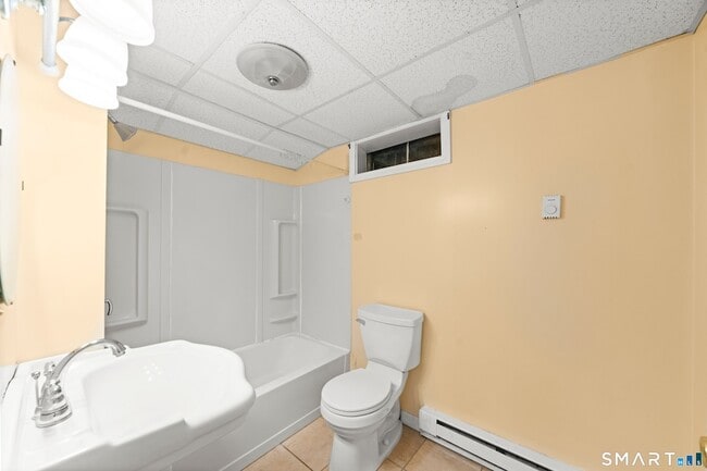 Building Photo - 209 Pne Ln Ext