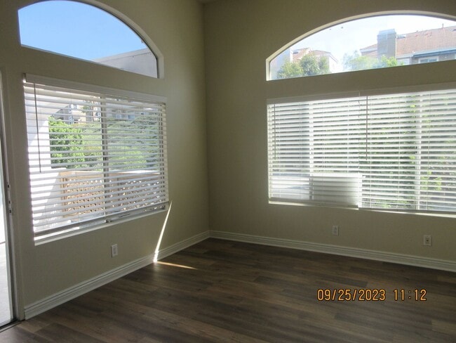 Building Photo - LOVELY MIRADOR 2 BR/2 BATH CONDO IN GREAT LAGUNA NIGUEL LOCATION