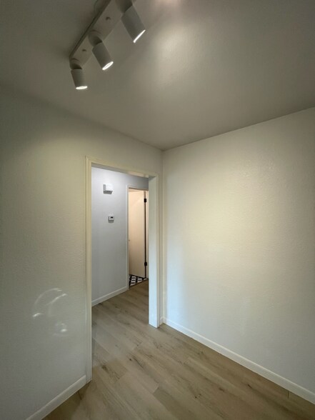 Building Photo - 2201 Pin Oak Rd