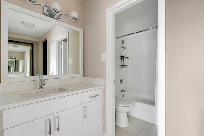 Building Photo - 1515 Richmond Hwy